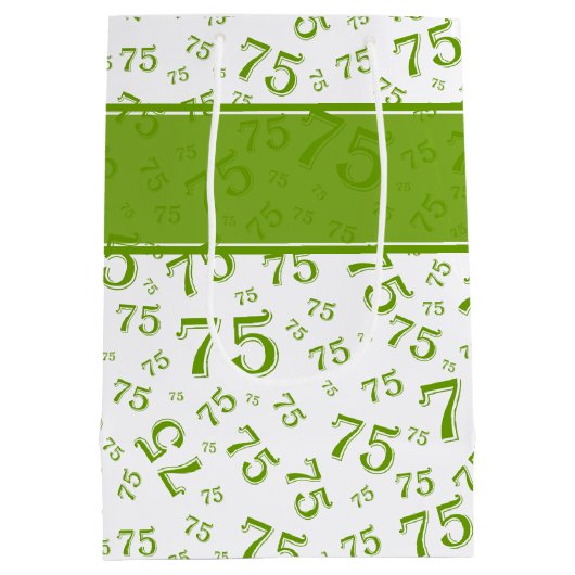 75th Happy Birthday Green/White Number Pattern Medium Cadeauzakje (Achterkant)