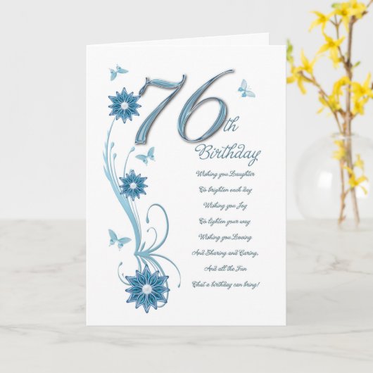 76ste verjaardag in wintertaling met bloemen en kaart (Gele Bloem)