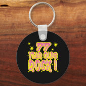 77 jaar Olds Rock! (Roze) Sleutelhanger (Voorkant)