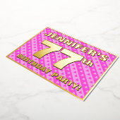 77e Birthday Party — Fun roze harten en stripes Folie Uitnodiging (Gedraaid)