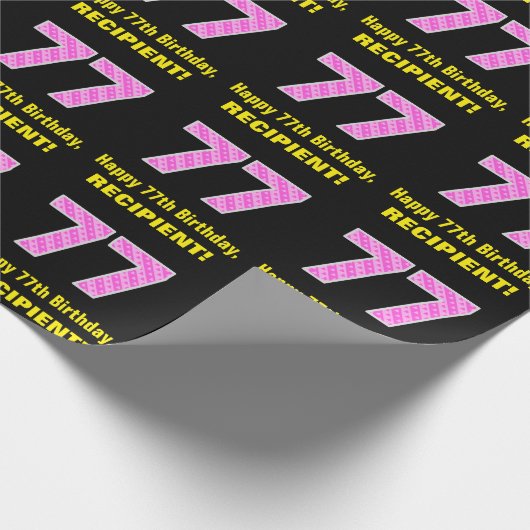 77e verjaardag: roze strepen en harten "77" + naam cadeaupapier (Hoek)