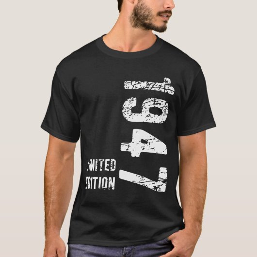 77e verjaardagscadeau 1947 Limited Edition 77 jaar T-shirt (Voorkant)