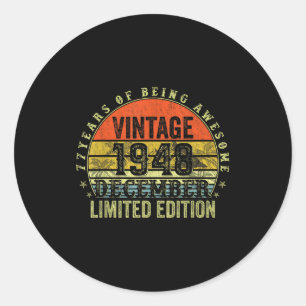 77e verjaardagscadeaus voor mannen december 1948 7 ronde sticker