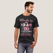 77th Birthday Made In 1949 77 Years Of Being Aweso T-shirt (Voorkant volledig)