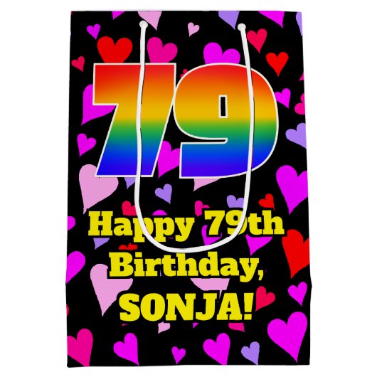 79e verjaardag: Beeldende harten Patroon, Regenboo Medium Cadeauzakje (Achterkant)