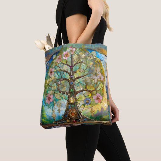 7 Chakra bloeiende levensboom Tote Bag (Dichtbij)