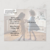 7 Foto Christmas Greenery & Rustic Grey Wood Feestdagenkaart (Achterkant)