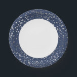 7-inch papieren Borden-zilveren sterren Sapphire B Papieren Bordje<br><div class="desc">Deze papieren borden worden getoond in een Silver-Gray sterren die rond de Sapphire Blue-velg,  wit midden,  worden gedrukt.
Weergegeven in 7 inch formaat.
Aanpassen of kopen zoals getoond.</div>