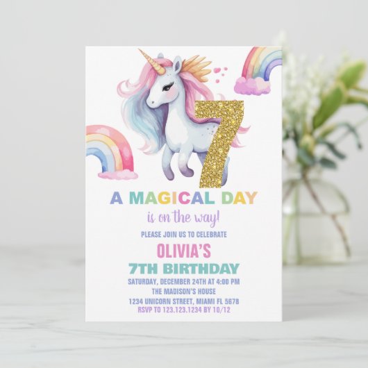 7e Rainbow Unicorn Verjaardag Uitnodigingen Glitte (Staand voorkant)