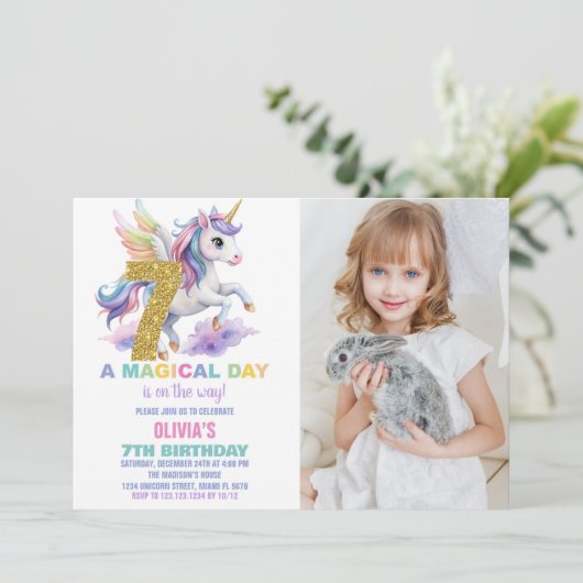 7e Rainbow Unicorn Verjaardag Uitnodigingen w foto (Staand voorkant)