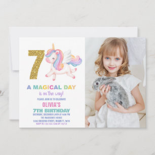 7e Rainbow Unicorn Verjaardag Uitnodigingen w foto