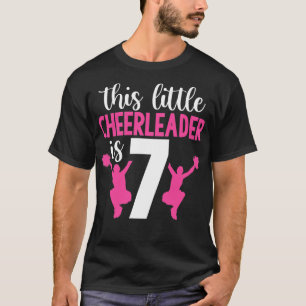 7e verjaardag Deze kleine chere-leider is 7 meisje T-shirt