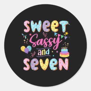 7e Verjaardag Meisje Sweet Sassy en Seven Donut 7 Ronde Sticker