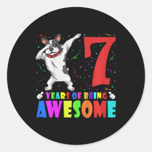 7e verjaardagsfeestje dabbing franse bulldog - 7 j ronde sticker
