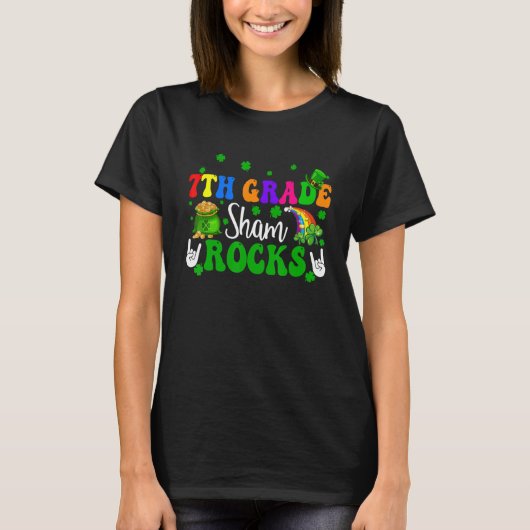 7th Grade Shamrocks Funny Rock Hands Shamrocks Pat T-shirt (Voorkant)