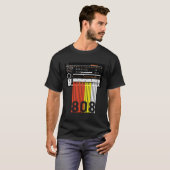 808 Drum Machine muziek Beats T-shirt (Voorkant volledig)