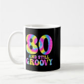 80 And Still Groovy Tie Dye 80th Birthday 80 Year Koffiemok (Links)