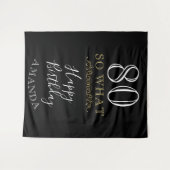 80 Dus wat grappige citaat zwarte legant 80ste ver Wandkleed (Voorkant (horizontaal))