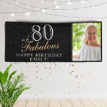 80 en Fabulous Elegant Black 80th Birthday Foto Spandoek<br><div class="desc">80 en Fabulous Elegant Black 80th Birthday Photo Banner. Geweldig bord voor het 80ste verjaardagsfeest met een aangepaste foto, een inspirerend en grappig citaat 80 en geweldig. De achtergrond is zwart en de tekst is in witte en gouden kleuren. Pas het teken aan met je foto, jouw naam en leeftijd...</div>