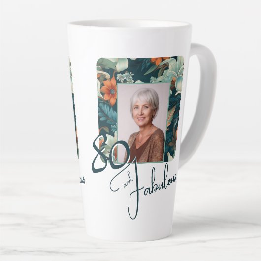 80 en Fabulous Flower Pattern Verjaardagsfoto Latte Mok (Rechterhoek)