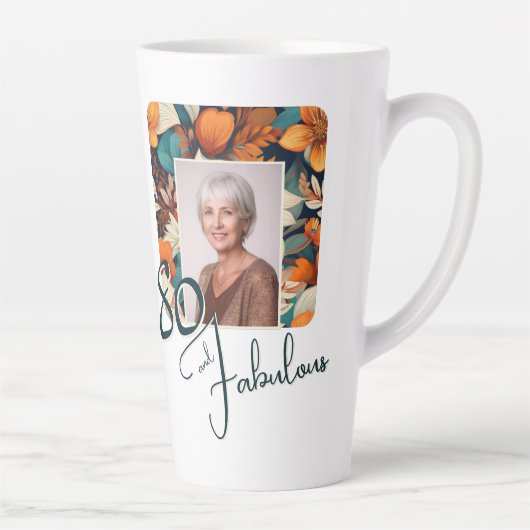 80 en Fabulous Flower Pattern Verjaardagsfoto Latte Mok (Rechts)