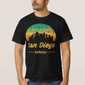 80-jarige San Diego City Skyline Retro Sunset T-shirt (Voorkant)