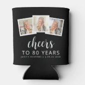 80e verjaardag 3-foto zwart-wit script proost blikjeskoeler (Achterkant)
