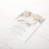 80e verjaardag Blush Bloemen Roos Goud Folie Uitnodiging (Gedraaid)