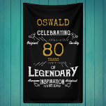 80e verjaardag Legendary Zwart Goud Retro Spandoek<br><div class="desc">Een gepersonaliseerde klassieke feestbanner voor die speciale verjaardag die 80 wordt. Voeg de naam toe aan dit retro stijl zwart, wit en goud ontwerp voor een 80ste verjaardagscadeau op maat. Bewerk eenvoudig de naam en het jaar met de sjabloon. Een prachtig op maat gemaakt zwart verjaardagscadeau. Meer cadeaus en feestartikelen...</div>