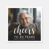 80e verjaardag Party Foto Wit Script Cheers Servet (Voorkant)