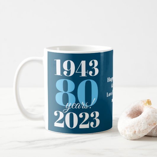 80e verjaardag speciale datum koffiemok (Met donut)