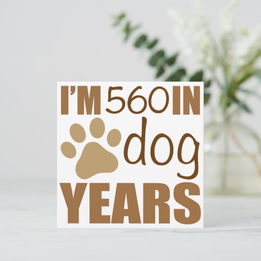 80e verjaardag van de hond kaart (Staand voorkant)