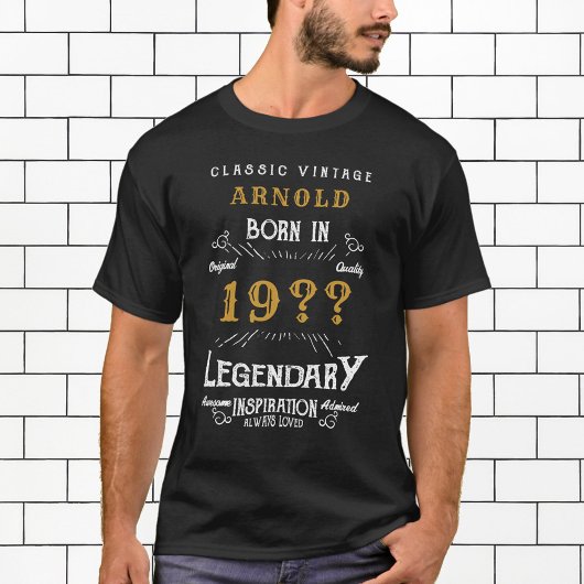 80e verjaardag Voeg naam toe: Legendary Black Gold T-shirt