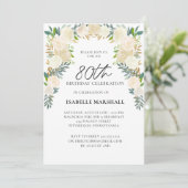 80e verjaardag witte rozen bloemenscript party kaart (Staand voorkant)