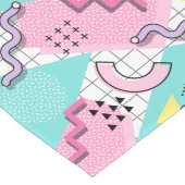 80's Memphis Active Pink Light Turquoise Lange Tafelloper (Hoek)