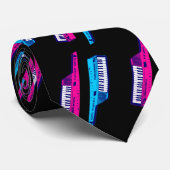 80s RETROWAVE SYNTHWAVE KEYTAR SYNTHESIZER Stropdas (Opgerold)
