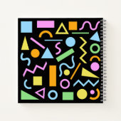 80s Stijl Vorm Patroon Kleur op Zwart Notitieboek (Achterkant)