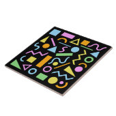 80s Stijl Vorm Patroon Kleur op Zwart Tegeltje (Zijkant)