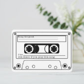 80s Style Retro Music Tape Wedding RSVP Kaart (Staand voorkant)