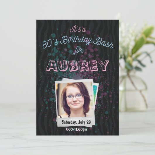 80s Verjaardag Bash Uitnodiging - 1980s thema 5x7 (Staand voorkant)