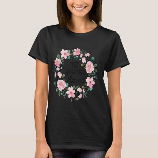 82 Years Loved Women Mannen 82 Years Old Cool 82th T-shirt (Voorkant)