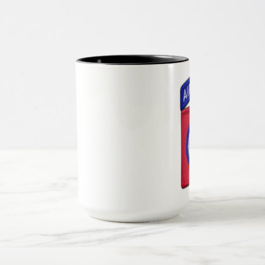 82e ABN DIV Luchtvaartdivisie Veteranen Veteranen Mok (Midden)