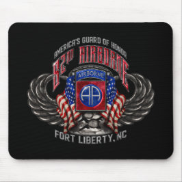 82e Airborne Black Mousepad Muismat