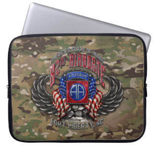 82e Airborne Camo 15-inch laptophoes Laptop Sleeve