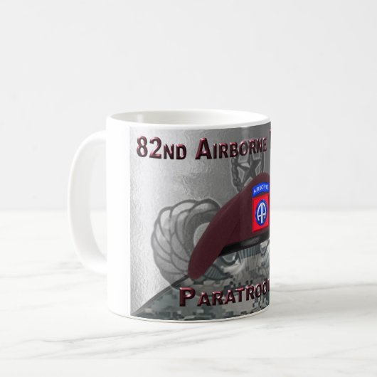 82e Airborne Coffee Mok (Voorkant links)