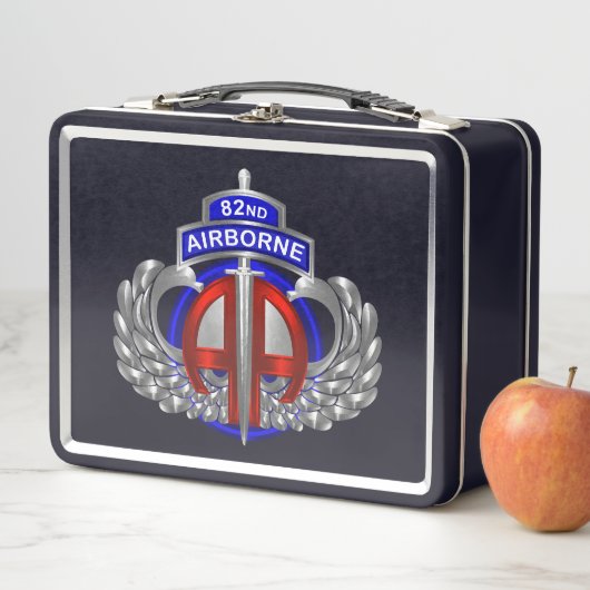 82e Airborne Division Dagger Black Box (In situ)