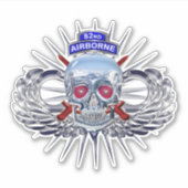 82e Airborne Division Paratrooper Skull Sticker (Voorkant)
