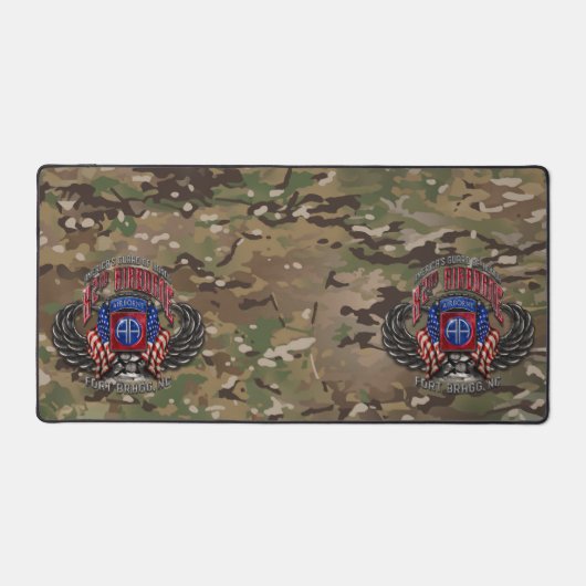 82e Airborne Fort Bragg Camo Desk Mat (Voorkant)