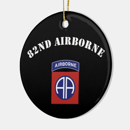 82e Airborne Insignia Keramisch Ornament (Links)