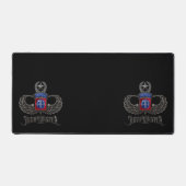 82e Airborne Jumpmaster Black Desk Mat (Voorkant)
